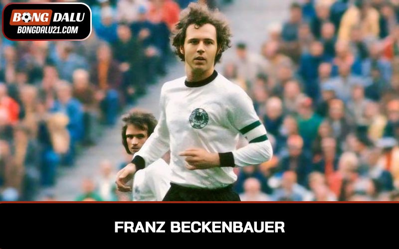 Beckenbauer từng vô địch World Cup trên danh nghĩa cầu thủ lẫn HLV